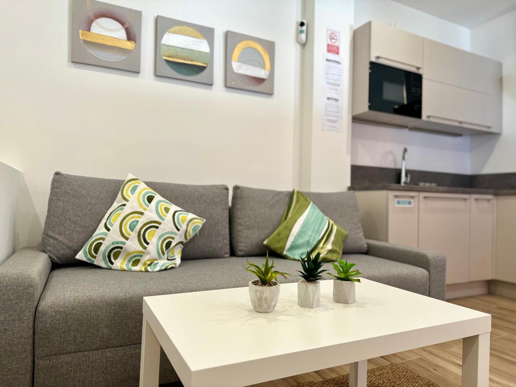 Apartamentos Castillejos Madrid Buitenkant foto